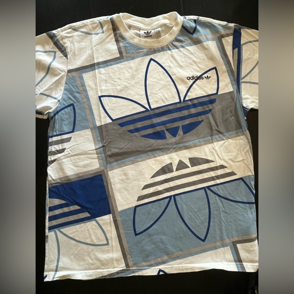 Adidas 2 Youth T-Shirts White with Blue/Grey and Black with Bright Green Symbol - Picture 5 of 13